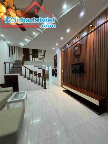 NGUYỄN VĂN LINH, HẢI CHÂU – BÁN NHÀ 4 TẦNG KIÊN CỐ, ĐẸP, Ở NGAY -Ô TÔ ĐỖ CỬA – CHỈ 5.X TỶ