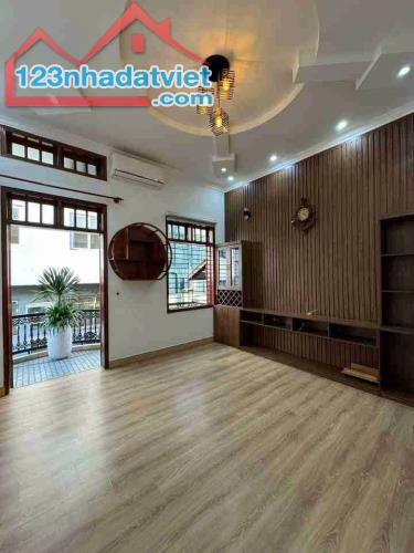 NGUYỄN VĂN LINH, HẢI CHÂU – BÁN NHÀ 4 TẦNG KIÊN CỐ, ĐẸP, Ở NGAY -Ô TÔ ĐỖ CỬA – CHỈ 5.X TỶ - 1