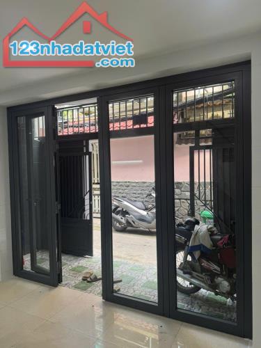 Cần Bán Nhanh căn nhà mới ô tô vô gần sát cửa vị trí tại quận7, TPHCM - 1