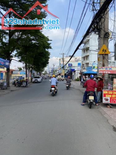 Bán Nhà 4 Tầng (4.2 x 13 ) ,Gần Ngã 3 Đỗ Xuân Hợp - Nguyễn Duy Trinh, Mới Đẹp Ở Ngay