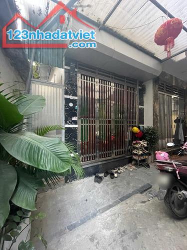 🔥🔥Tài chính dưới 5 tỷ, nhà Trung tâm Thanh Xuân, diện tích 35m2 hàng siêu hiếm