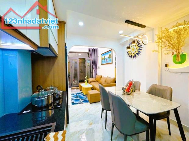 4 TẦNG FULL NỘI THẤT - DTSD 72M2 - ÔTÔ SÁT NHÀ - GẦN MẶT TIỀN NGUYỄN VĂN ĐẬU - BÌNH THẠNH. - 2