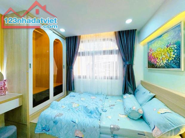 4 TẦNG FULL NỘI THẤT - DTSD 72M2 - ÔTÔ SÁT NHÀ - GẦN MẶT TIỀN NGUYỄN VĂN ĐẬU - BÌNH THẠNH. - 3