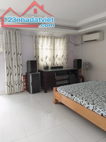 (RẺ) BÁN NHÀ gần 70m2, MẶT TIỀN KINH DOANH, Đường 10m, Quận 8-NGUYỄN THỊ TẦN-Ô Tô Vào Nhà - 4