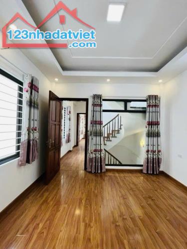 Bán Nhà Đại Từ-Hoàng Mai , DT50m2 ,Giá Nhỉnh 12 Tỷ ,Ngõ Thông ,Kinh doanh - 1