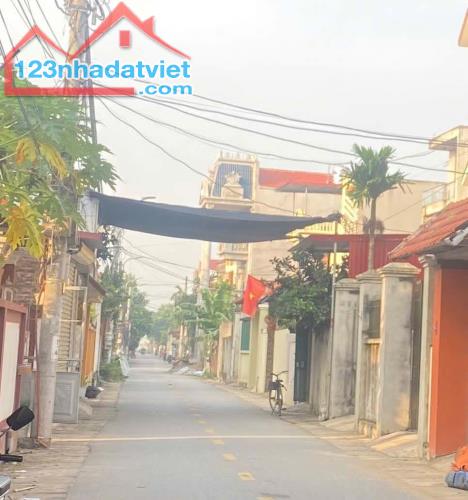 BÁN NHÀ PHỐ HOÀNG CÔNG CHẤT – CẦN GOLMARK – OTO VÀO NHÀ DT 46 M GIÁ 7.9T LH: 0949859830. - 1