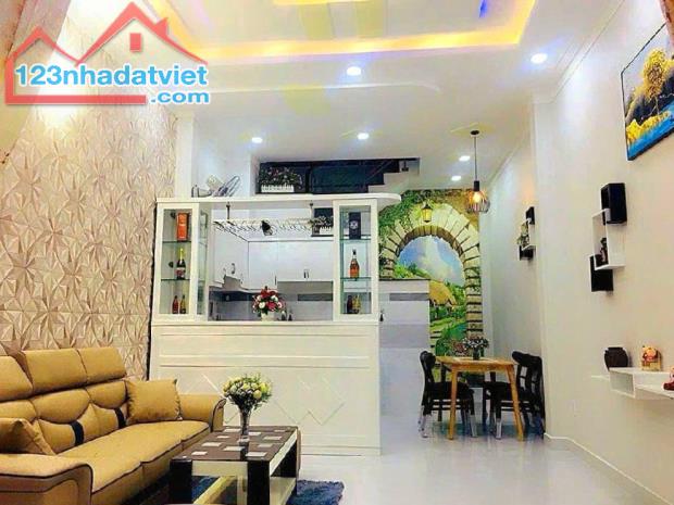 Bán Nhà Phạm Văn Chiêu P14 40m2 - 4 Lầu - 3PN - Chỉ 4 Tỷ Hơn - 2