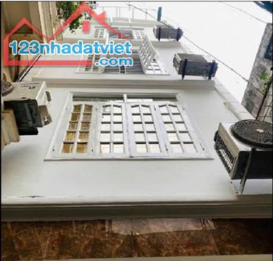 BÁN NHÀ MẶT NGÕ GIÁP BÁT - Ô TÔ 3 BƯỚC - 40M2 5T - NHỈNH 5 TỶ