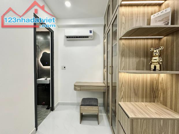 Bán Nhà 4 Tầng, 36,5m² Ngọc Thụy Long Biên, Ô Tô Đỗ Cửa, Nội Thất Tiền Tỷ, Giá Hấp Dẫn - - 2