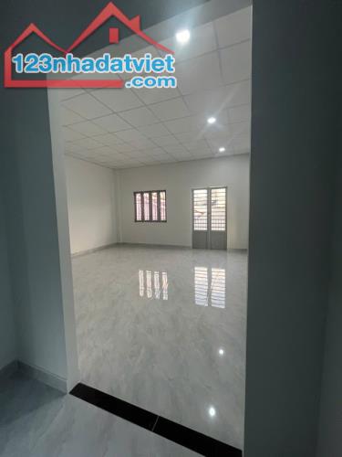 Nhà 2 tầng mới , 90m2 , ngang 5.5, nở hậu, HXH Lê Văn Việt, TNPB, Q9