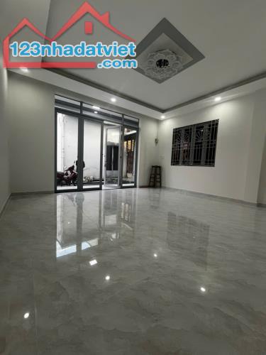 Nhà 2 tầng mới , 90m2 , ngang 5.5, nở hậu, HXH Lê Văn Việt, TNPB, Q9 - 1