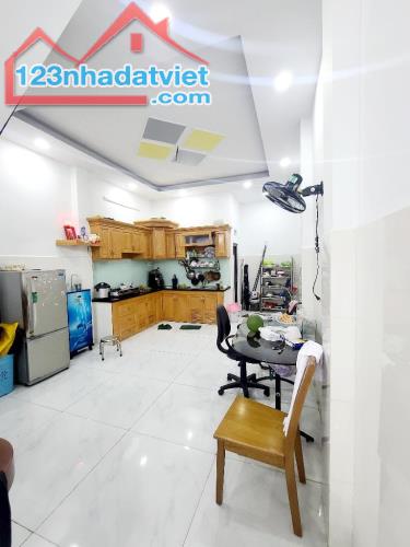 Bán nhà Bình Tân, MÃ LÒ, 78m2, 2 tầng đẹp, Hẻm 6m thông sát MT, KINH DOANH, Nhỉnh 5 tỷ - 3