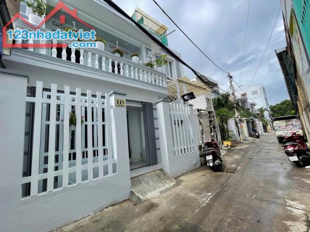 Nhà 2 tầng mặt tiền đường Chí Linh (10m) - Phường Phước Hoà - TTTP Nha Trang giá 3 tỷ 460