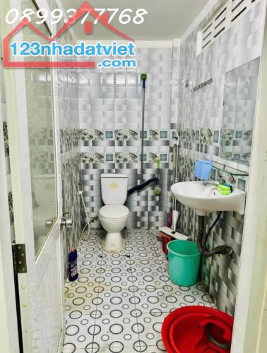 Bán nhà 2 mặt tiền hẻm Nguyễn Khuyến Vĩnh Hải Nha Trang chỉ 1ty250 - 1