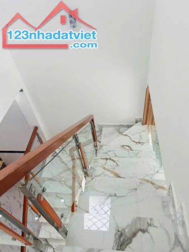 Nhà Mới Gần Trường THCS Tân Quý Tây 82m2 Giá 1 tỷ 050 Bình Chánh - 3