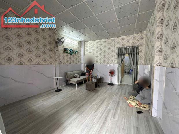 Bán Nhà gấp về quê 48m2, nhỉnh 3 tỷ xíu, phường Tân Thới Nhất, Q12 - 2