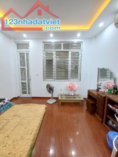 Siêu phẩm nhà khu Linh Đàm 42m2 x 4T Kinh Doanh, ngõ thông tứ tung - ô tô tránh đỗ cửa - 3