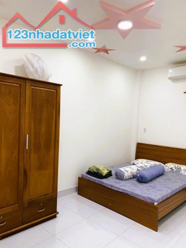 NHÀ ĐẸP Ở LIỀN - 2 TẦNG - DT 92 M2 (4 x 23) - 7 CHỖ ĐỖ CỔNG - HOÀNG HOA THÁM - BÌNH THẠNH. - 5