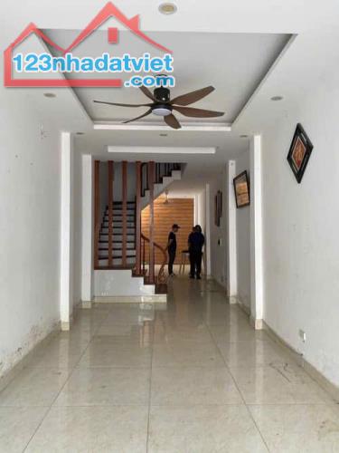 Ô TÔ VÀO NHÀ - 2 Ô TÔ TRÁNH - 2 MẶT THOÁNG VĨNH VIỄN - LÁNG, ĐỐNG ĐA ( 50m2 * 5 Tầng). GIÁ - 2