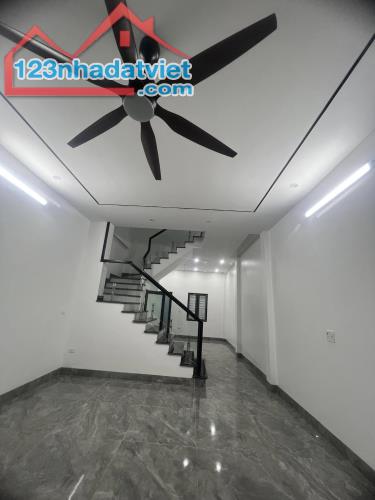 BÁN NHÀ 4.5 TỶ 3 TẦNG 60M2 MẶT ĐƯỜNG KINH DOANH KHU LỘC VƯỢNG - 1