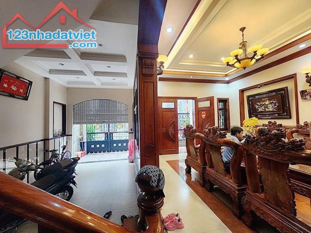 BÁN BIỆT THỰ  4 TẦNG, 112M2, KHU VIP BÀU CÁT 1, TÂN BÌNH, GIÁ 31.5 TỶ - SỔ HỒNG CHÍNH CHỦ