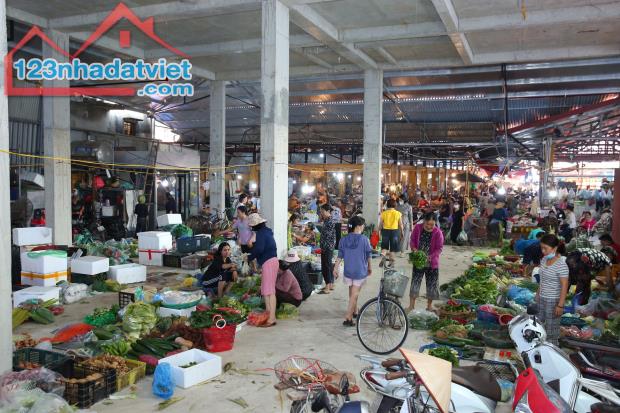 CHỢ ĐẠI MỖ CHO THUÊ ưu tiên cửa hàng Vinmart, quần áo, giày dép, thực phẩm, ăn uống …