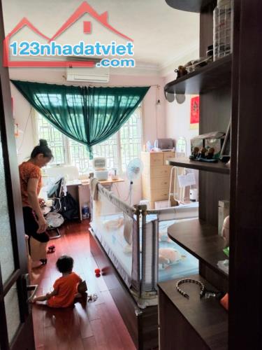 Nhà Tựu Liệt, Thanh Trì, ô tô đỗ cửa chỉ nhỉnh 6 tỷ, 46m2, 5T, 5N, sổ vuông vắn sẵn giao - 3