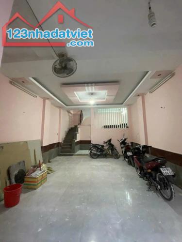 Nhà 5 tầng kinh doanh hotel mặt tiền huỳnh thị hai tân chánh hiệp - 2