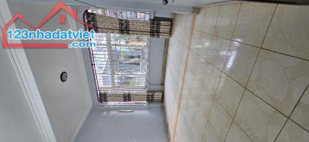 NHÀ VÂN HỒ - Ô TÔ TRÁNH, ĐỖ CỬA - KINH DOANH SẦM UẤT - SÁT CÔNG VIÊN - 38M2 - NHỈNH 8TỶ - 1