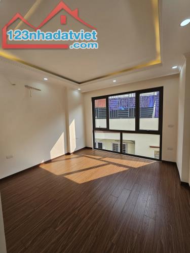 Nhà Mới! Phan kế Bính,Oto vào nhà,Thang máy,DT: 50m2 x 7Tầng,Giá:18 tỷ Ba Đình - 4