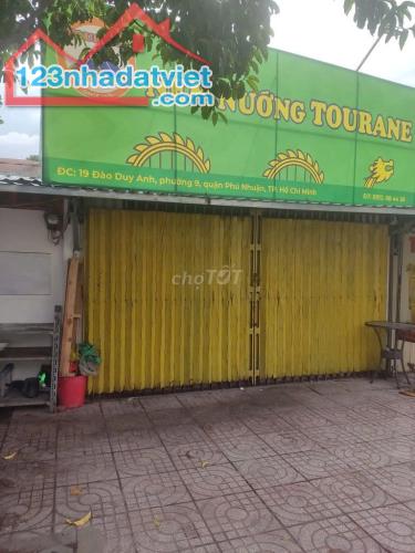 Cần sang lại mặt bằng 19 Đào Duy Anh phường 9 Phú Nhuận Hồ Chí Minh