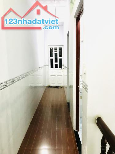 Cho Thuê Nhà 3 Tầng 4PN, Sân Xe Hơi, P.Tân Phong, DTSD270m2 - 2