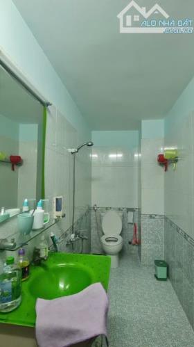 Nhà hẻm thông Âu Dương Lân DT 68m2 (4,6 x 15m) 3,5 tấm tại P3 Quận 8 - 1