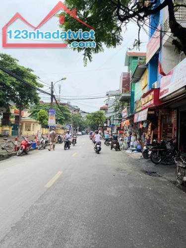 Bán nhà Trần Cung 53m2, Ngõ thông, Gần oto, 2 thoáng, Nhà đẹp, Vừa ở vừa kinh doanh