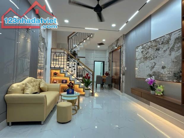 NGÔI NHÀ ƯỚC MƠ ĐANG CHỜ BẠN - HXH - SÁT MẶT TIỀN - 44M2 - 2 TẦNG - LÊ VĂN THỌ, GÒ VẤP,HCM