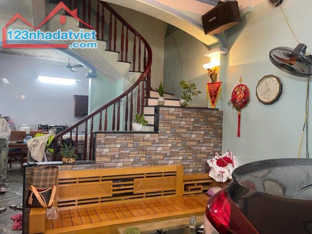 BÁN NHÀ 5TẦNG NỘI THẤT ĐẸP PHƯƠNG NHỊ 60M*MT4.65M Ô TÔ 7 CHỖ VÀO NHÀ CHỈ 9.15 TỶ - 2