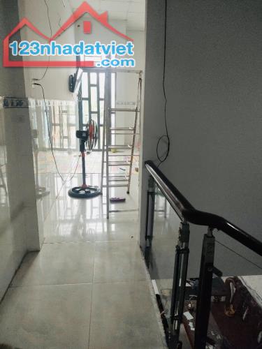 + 👉 SỐC SIÊU PHẨM GẤP GẤP BÁN NHÀ  Đ HỒ V LONG BHHB BÌNH TÂN 4*20M 2L CHỈ 2,5 TY - 5