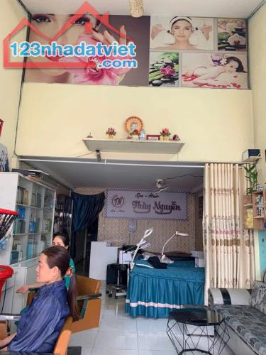 Cần sang gấp Salon tóc - spa tại phường Hiệp Thành, quận 12 - 1