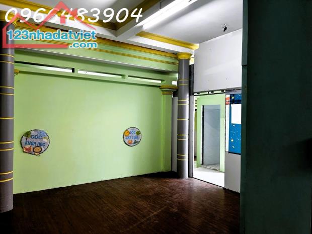 Cho thuê nhà nguyên căn 650m2 đường 2 - Trường Thọ - 1