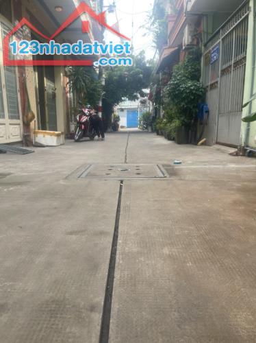 Bán nhà hẻm 4,5m Nguyễn Sỹ Sách 3 tầng 47m2 – Giá 4,55 Tỷ tl. - 2