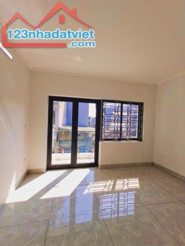 68 M² - NHÀ ĐẸP Ở NGAY - DÂN XÂY 3 TẦNG CHẮC CHẮN - NGÕ THÔNG TỨ TUNG - AN SINH ĐỈNH - 4