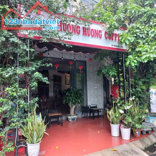 NHÀ ĐẸP -CHÍNH CHỦ CẦN BÁN CĂN NHÀ MẶT TIỀN TẠI Quán Cafe Hương Hương, P phú đông, Tuy - 1