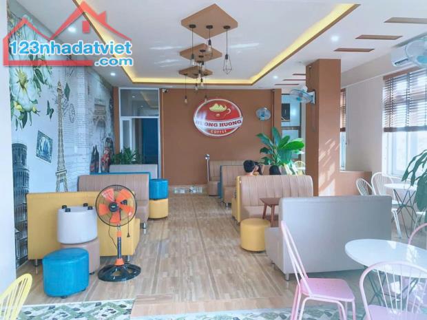 NHÀ ĐẸP -CHÍNH CHỦ CẦN BÁN CĂN NHÀ MẶT TIỀN TẠI Quán Cafe Hương Hương, P phú đông, Tuy - 2