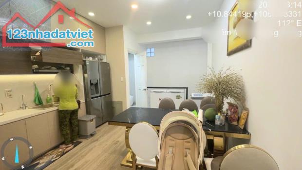 🏡🏡🏡 NHÀ 4 TẦNG HẺM XE HƠI TRÁNH ĐƯỜNG QUANG TRUNG. P 8 ..GV  + DT 75M ...4.1X 18 .💸💸 - 4