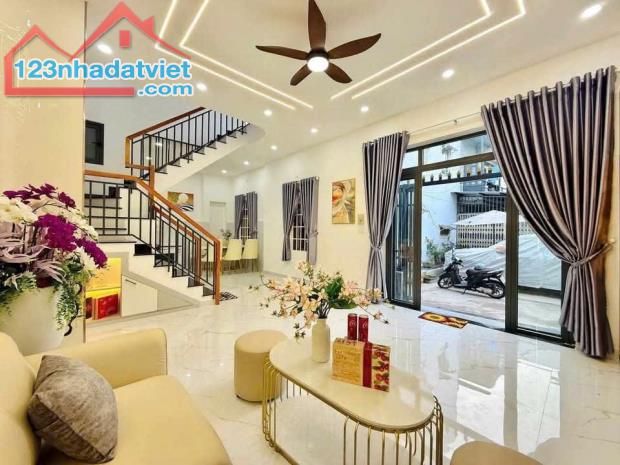 Chủ bán nhà 5.5 x10 m SHR Nguyễn Oanh P17 Gò vấp Đất 80m² giá rẻ 4.8 tỷ - 1