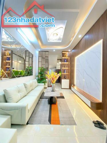 BÁN NHÀ PHÂN LÔ KIM GIANG- THANH LIỆT, 180 M2, 4 TẦNG, MT 6 M, GIÁ 16,8 TỶ. - 3