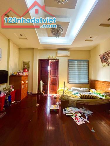 Bán nhà phân lô Vip phố Nhân Hòa, ô tô tránh, tiện ích đỉnh, 37m2, 5 tầng, giá 12.2 tỷ. - 1