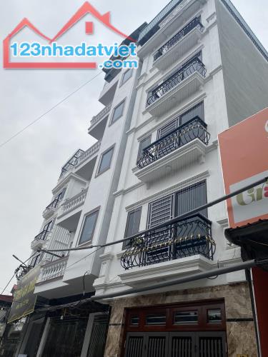 NHÀ ĐẸP XUÂN PHƯƠNG  Ô TÔ ĐỖ CỬA  TRUNG TÂM TIỆN ÍCH