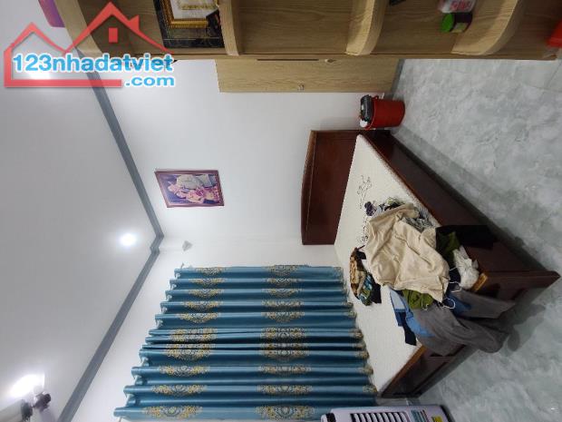 🏡 BÁN NHÀ TÂN BÌNH FULL NỘI THẤT XỊN - GIÁ TỐT 4.9 TỶ - Ở NGAY!!!   ---  1. Facebook  🏠 - 3