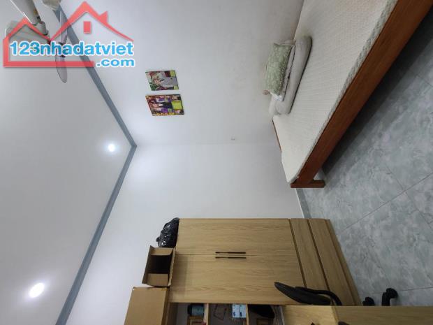 🏡 BÁN NHÀ TÂN BÌNH FULL NỘI THẤT XỊN - GIÁ TỐT 4.9 TỶ - Ở NGAY!!!   ---  1. Facebook  🏠 - 4